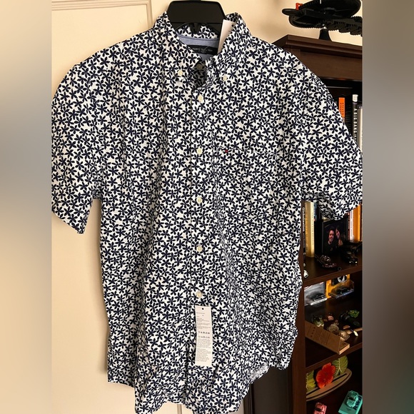 Tommy Hilfiger Other - Tommy Hilfiger button up shirt